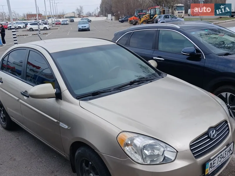 Hyundai Accent