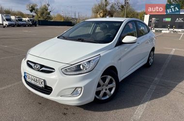 Hyundai Accent  2013