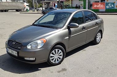 Hyundai Accent  2008