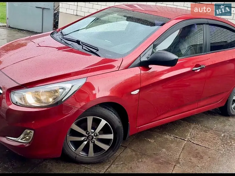 Hyundai Accent
