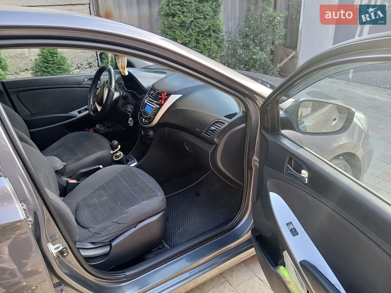 2012 Hyundai Accent - мініатюра 5