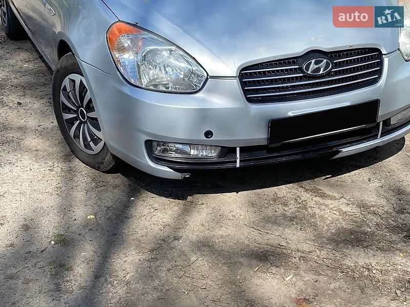 Hyundai Accent
