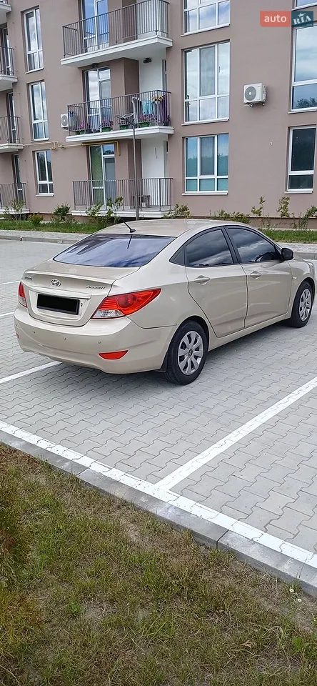 2011 Hyundai Accent - мініатюра 4