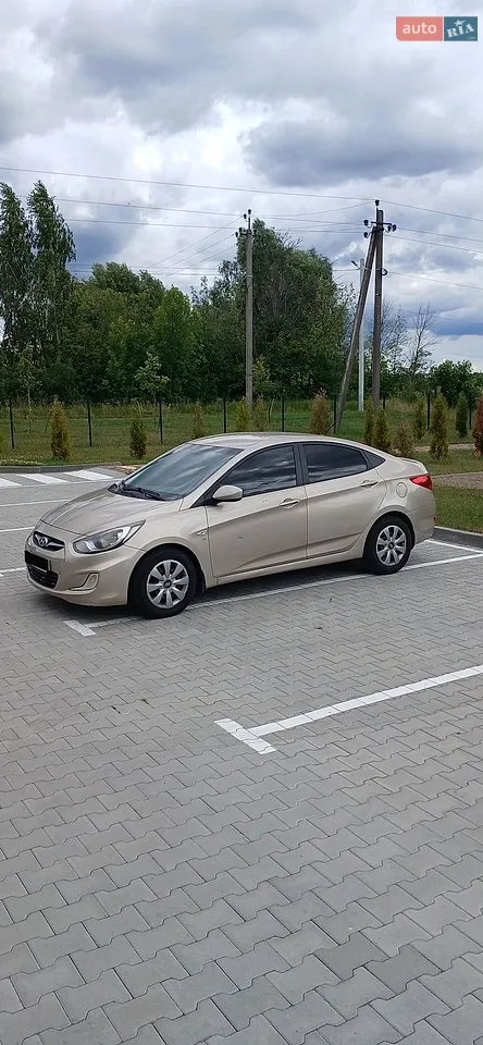2011 Hyundai Accent - мініатюра 5