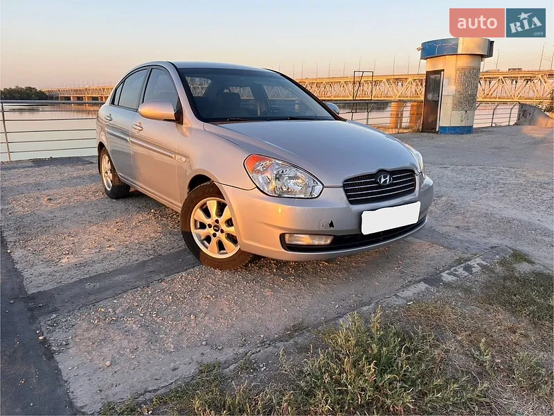 Hyundai Accent