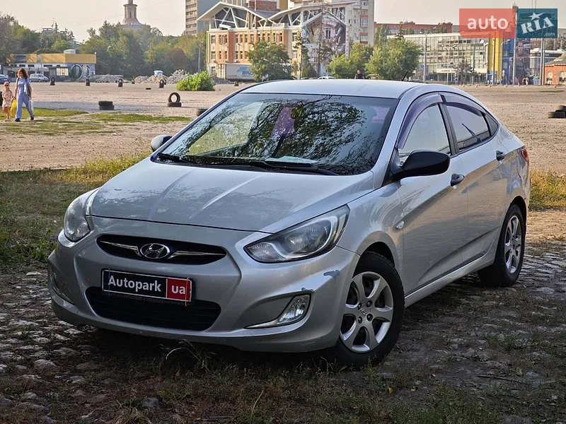 Hyundai Accent
