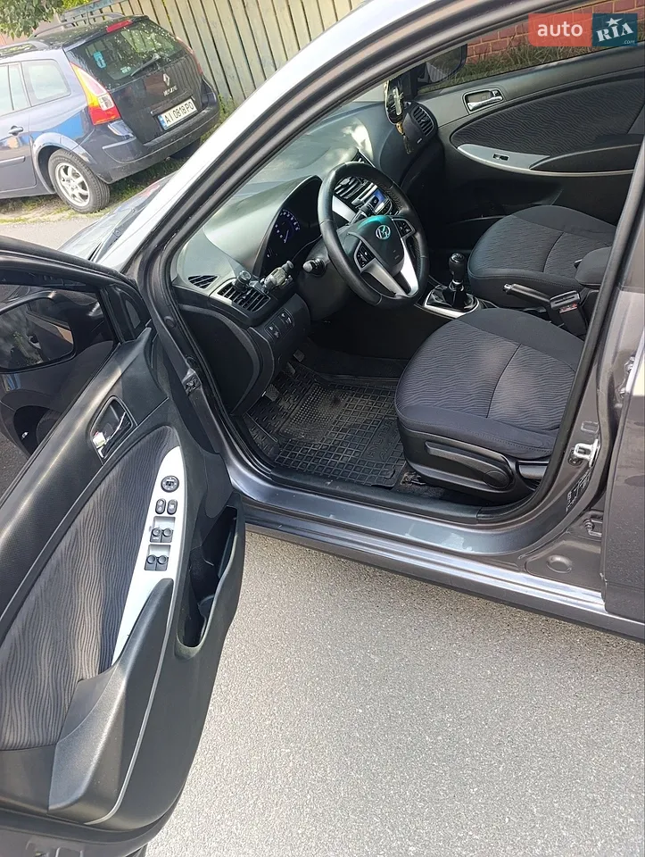 2012 Hyundai Accent - мініатюра 2