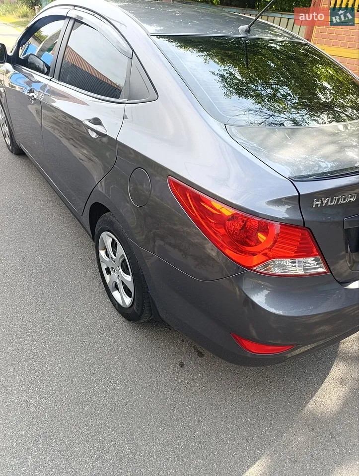 2012 Hyundai Accent - мініатюра 4