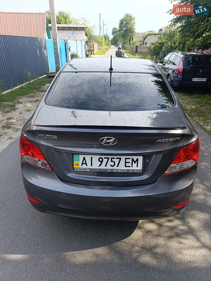 2012 Hyundai Accent - мініатюра 5