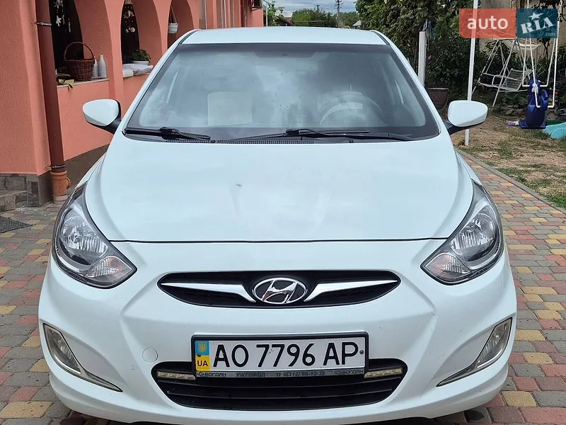 Hyundai Accent
