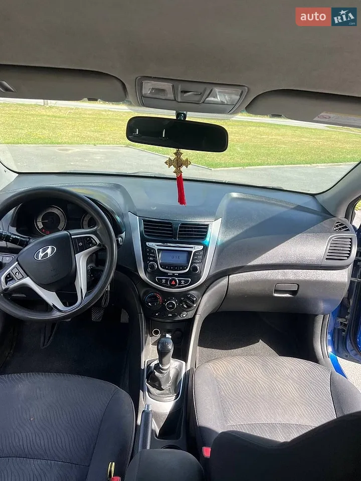 2012 Hyundai Accent - мініатюра 5