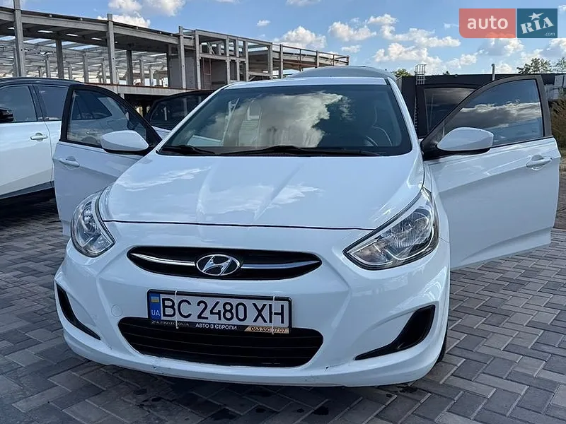 Hyundai Accent