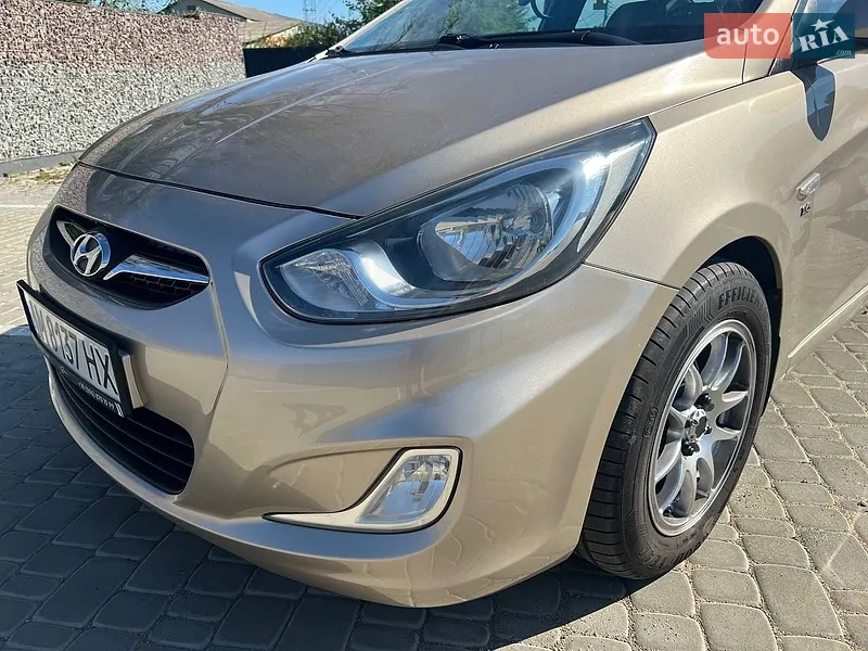 Hyundai Accent