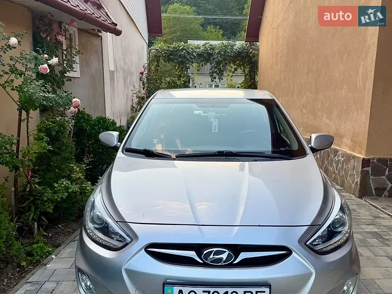 Hyundai Accent