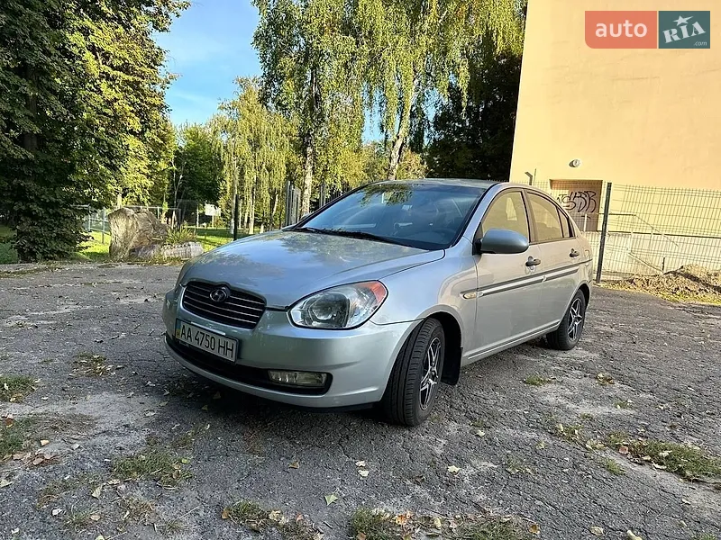 Hyundai Accent