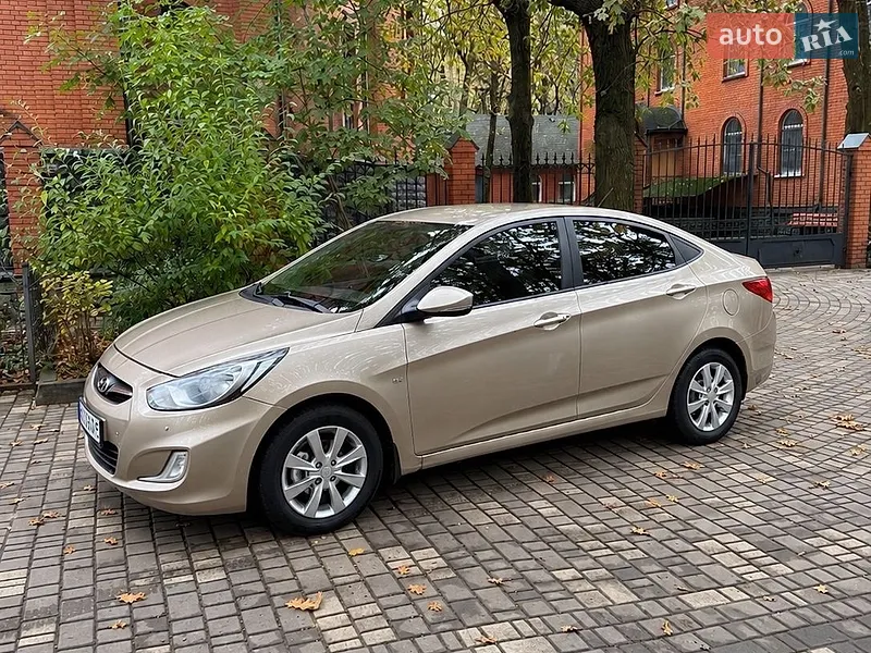 Hyundai Accent