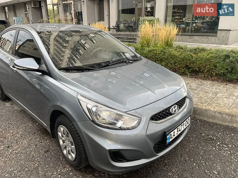 Hyundai Accent