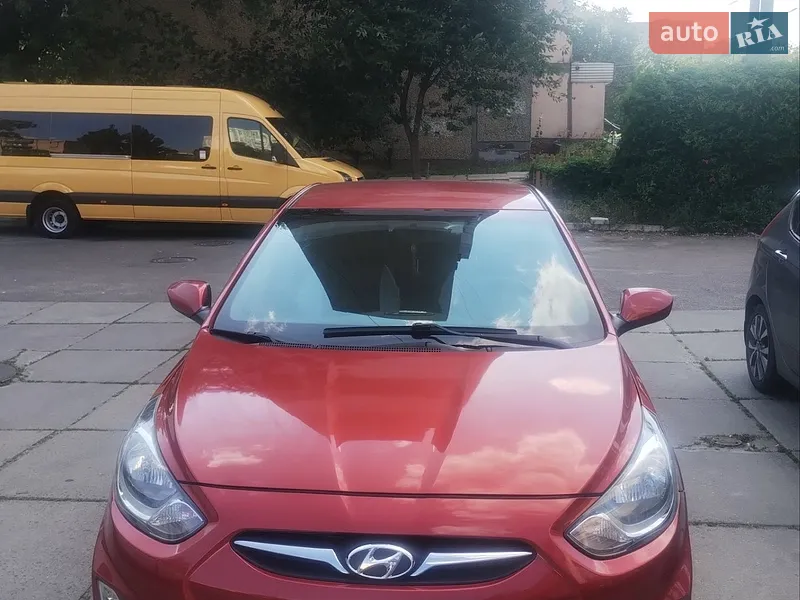 Hyundai Accent
