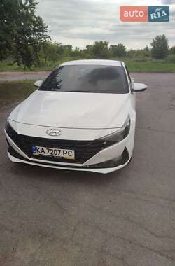 Hyundai Avante  2021