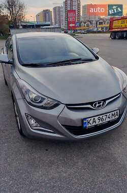 Hyundai Avante  2013