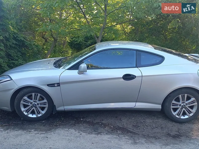 Hyundai Coupe