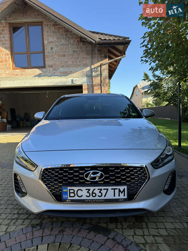 Hyundai Elantra GT
