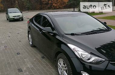 Hyundai Elantra  2013