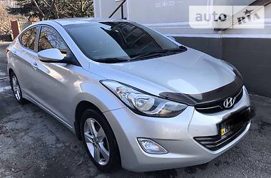 Hyundai Elantra gls 2013