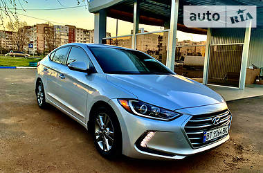 Hyundai Elantra  2016