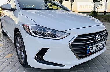 Hyundai Elantra  2018