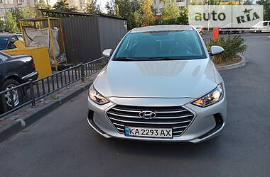 Hyundai Elantra  2016