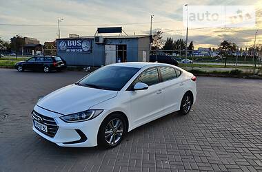 Hyundai Elantra  2017