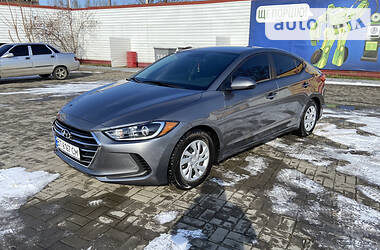 Hyundai Elantra  2018