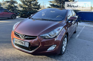 Hyundai Elantra OFICIAL  2012