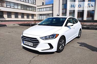 Hyundai Elantra SEL 2017