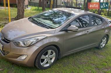 Hyundai Elantra 2011