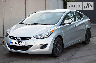 Hyundai Elantra GL 2013