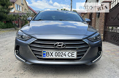 Hyundai Elantra  2017