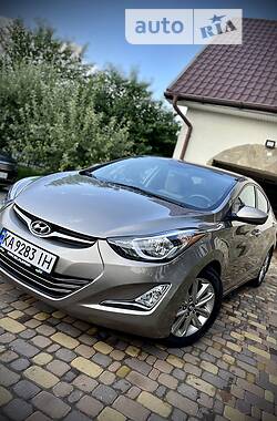 Hyundai Elantra  2015