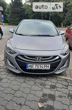 Hyundai Elantra  2014