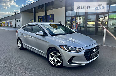 Hyundai Elantra SE 2016