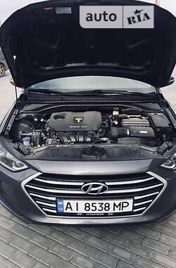 Hyundai Elantra SE 2017