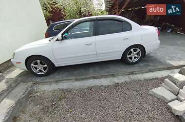Hyundai Elantra  2003