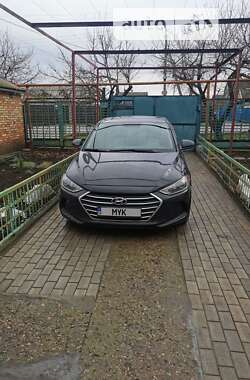 Hyundai Elantra  2018