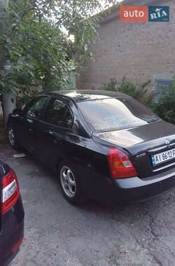 Hyundai Elantra 2003