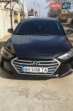 Hyundai Elantra  2018