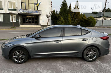 Hyundai Elantra  2015