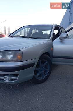 Hyundai Elantra 2003