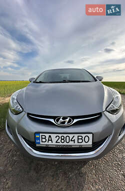 Hyundai Elantra  2013