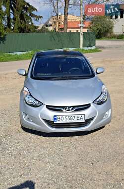 Hyundai Elantra 2013